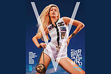 Джиджи Хадид в мини-комбинезоне Chanel снялась для обложки журнала V Magazine