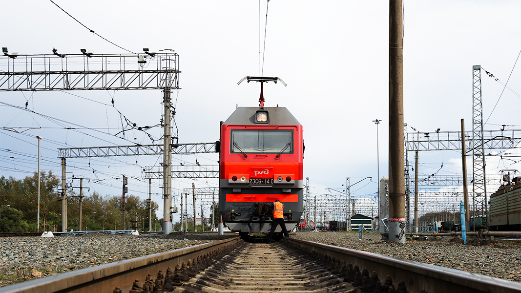 Поезд наехал на взрывное устройство в Белгородской области