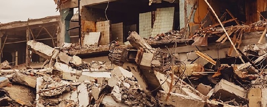 В Новосибирске обрушилась стена частного дома