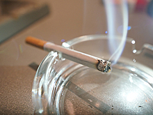 Врачи объяснили, чем опасен коронавирус для курильщиков