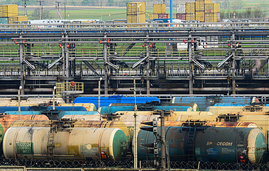 На Афипском НПЗ на Кубани загорелся резервуар с мазутом