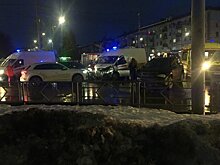 В Кирове машина «скорой помощи» стала участником ДТП