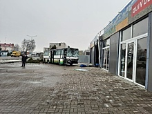 «Люди бросились на выход, а двери закрыты»: пассажиры въехавшего в магазин автобуса — о ДТП в Гурьевске