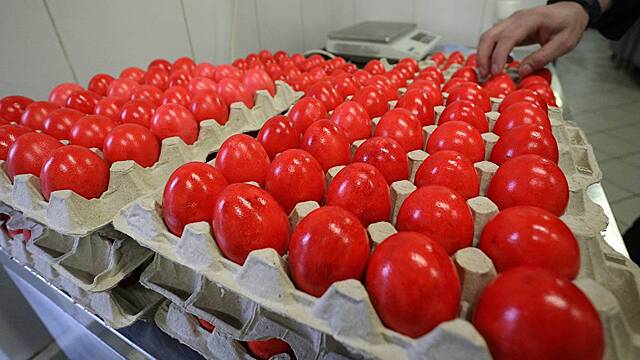 Священник Береговой объяснил, чем нельзя украшать яйца на Пасху