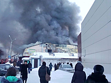 "Мы были в ужасе": что творится на пожаре на главном рынке Искитима