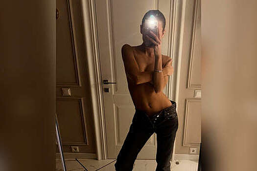 Экс-жена футболиста Сапеты выложила фото с голым торсом