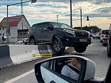 В Новосибирской области водитель погиб в лобовом столкновении универсала и кроссовера