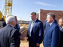Игорь Бабушкин потребовал от подрядчиков организовать работу в Наримановском психоневрологическом интернате в три смены
