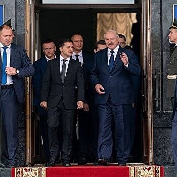 Про нефть и шпионов. Зеленский и Лукашенко теперь потихоньку дружат против России