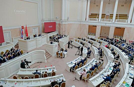 В Петербурге неэффективно потратили 17,5 млрд рублей из бюджета