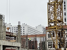 Более 100 человек задействованы в строительстве школы в «Лугометрии»