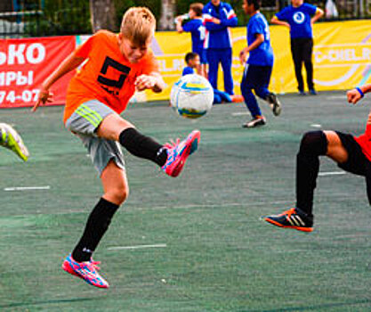 Звезды "Трактора" откроют соревнования по детскому дворовому футболу