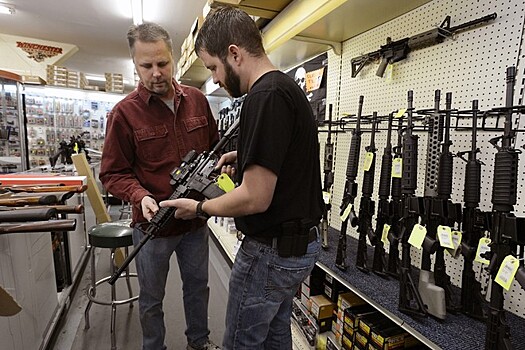 Спрос на оружие подскочил в США