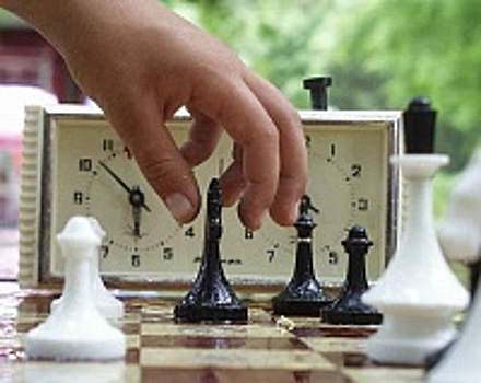 Первый в 2021 году очный турнир по шахматам среди детей прошел в центре «Талисман» из Савелок