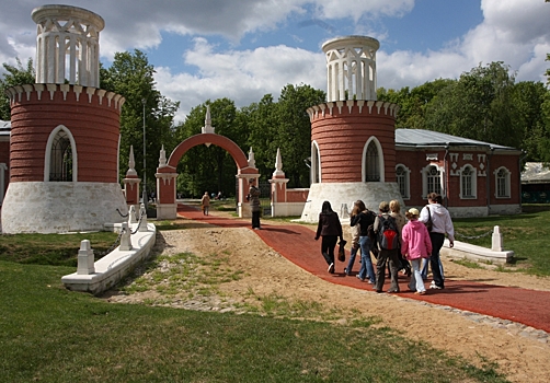 Число кружков и секций увеличат в Воронцовском парке в рамках «Московской смены»