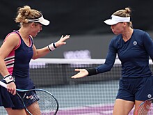 Звонарева вышла в полуфинал Итогового турнира WTA в парном разряде
