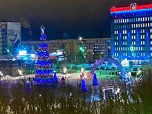 Неожиданный поворот: в Воркуте отметят 8 марта под новогодней елью