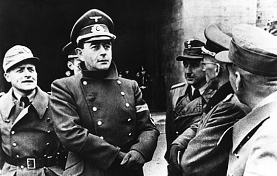 "Все кончено, фюрер": услышав эти слова, Гитлер рассвирепел