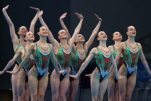 Российские синхронистки завоевали золото Олимпиады-2020 в соревнованиях групп