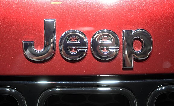 Jeep отзывает в России почти 6,6 тыс. внедорожников Grand Cherokee