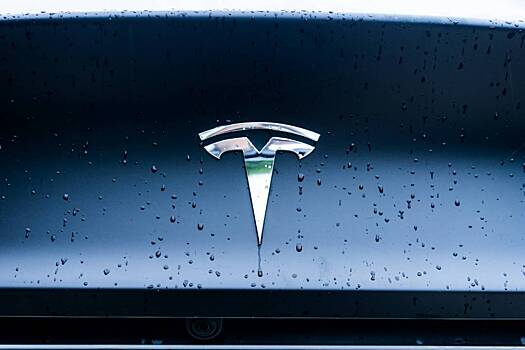 Tesla добавила в последнее обновление функцию родительского контроля