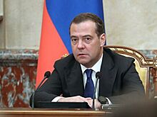 Медведев предложил способ трансформации четырехдневки