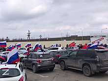 В Батайске прошел флешмоб &laquo;ZaНаших&raquo; в поддержку российской армии
