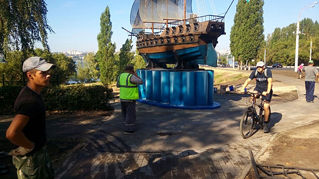 Мэрия снесла могильную оградку у «Меркурия» после возмущений воронежцев