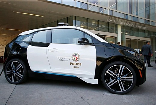Полицейские в США избавляются от служебных BMW i3