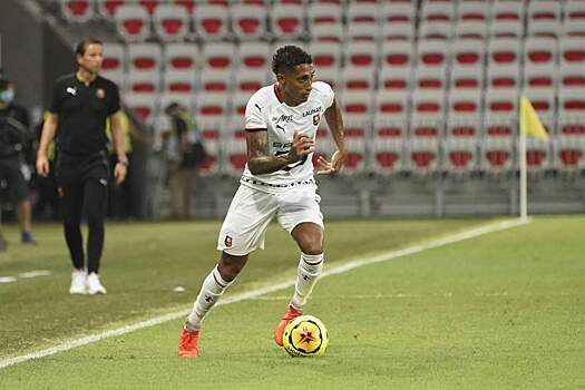 «Барселона» заинтересована в Рафинье, даже если останется Дембеле