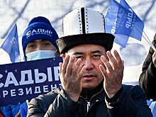 В Киргизии завершилась революция, президентом стал бывший арестант. Куда поведет страну новый лидер?