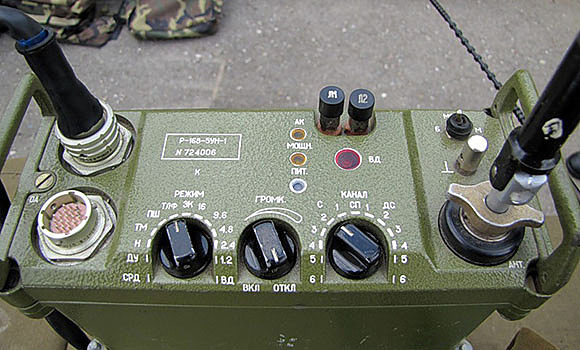ОПК поставила военным более 200 радиостанций комплекса "Акведук"