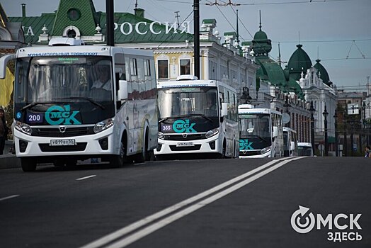 В автобусах "ПАЗ" станет больше стоячих мест для удобства омичей