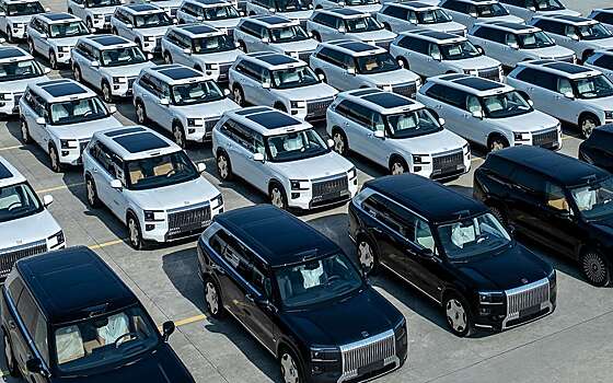 К дилерам начал поступать флагманский внедорожник популярного в России бренда