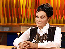 75-летняя Ирина Винер в бриллиантах и страусиных перьях покорила Дубай