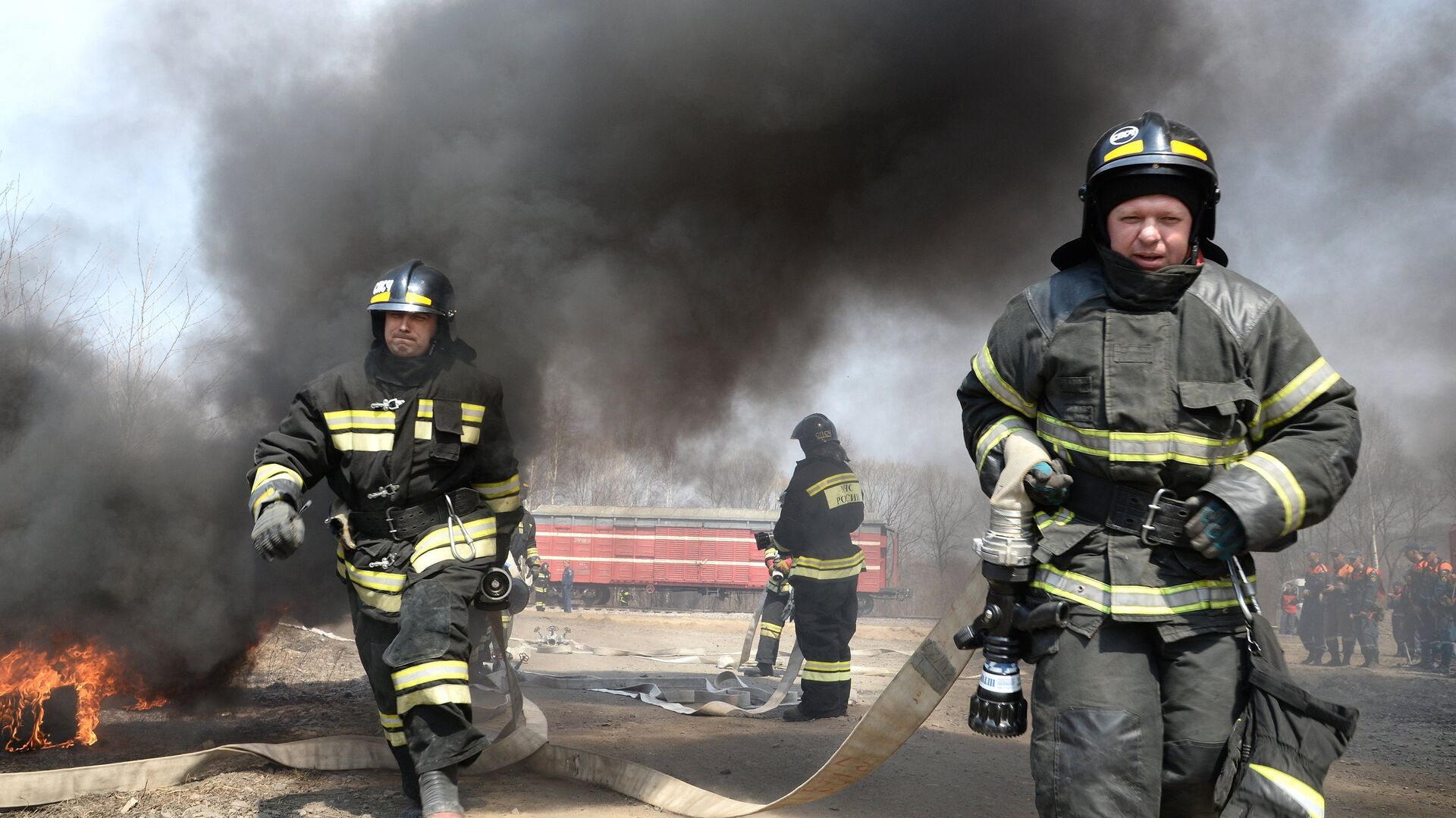 МЧС по Московской области: в Орехово-Зуево горит торговый центр «Феникс»
