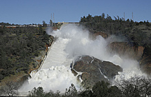 В США объявили срочную эвакуацию из-за разрушения самой высокой плотины