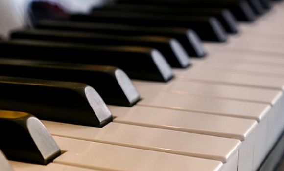 Юные пианисты центра «Моцарт» завоевали множество наград городского конкурса инструментального искусства