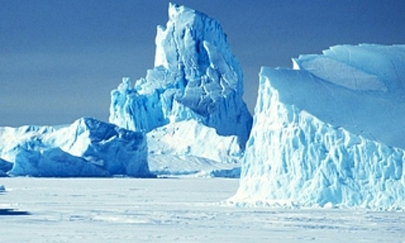 Создание ледостойкой платформы в Арктике потребует 6 млрд руб.