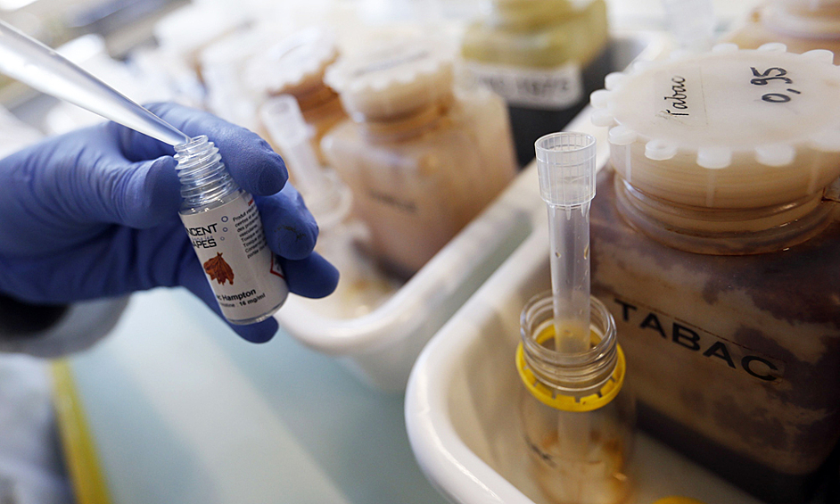 Как сообщает Lenta.ru, все пациенты ранее использовали электронные сигареты или вейпы. При этом в большинстве использовавшихся смесей содержали вещество, содержащееся в конопле.