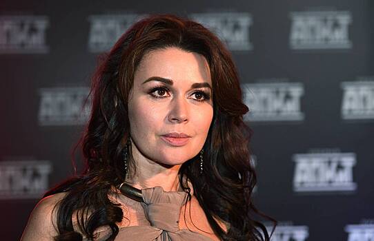 Дочь болеющей раком Заворотнюк рассказала о состоянии актрисы