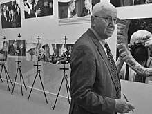 Захарова: на 93-м году жизни умер фотолетописец жизни МИД РФ Эдуард Песов
