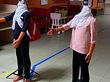 Роботы-дезинфекторы начали встречать пациентов детской поликлиники в Ростове