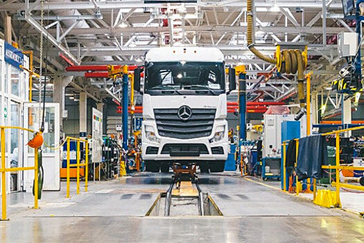 Концерн Daimler ведет переговоры о продаже доли в "КамАЗе"
