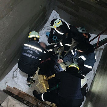 В Миассе строитель упал в шахту лифта с высоты восьмого этажа
