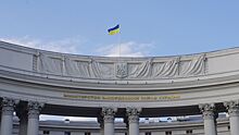 Украинский МИД объяснил запрет на консульские услуги мужчинам