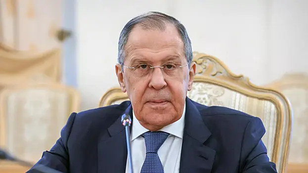 Лавров заявил, что Трамп получает информацию «через сито»