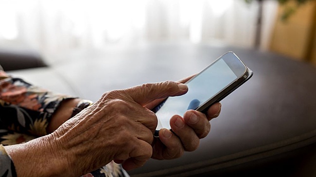 Самую пожилую дропершу в стране задержали на Урале - ей 103 года