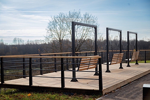 В Никольском благоустроили набережную реки Тосны