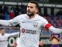 Азербайджан разгромил Швецию (3:0), играя в меньшинстве с 57-й. Экс-хавбек «Спартака» Махмудов сделал дубль